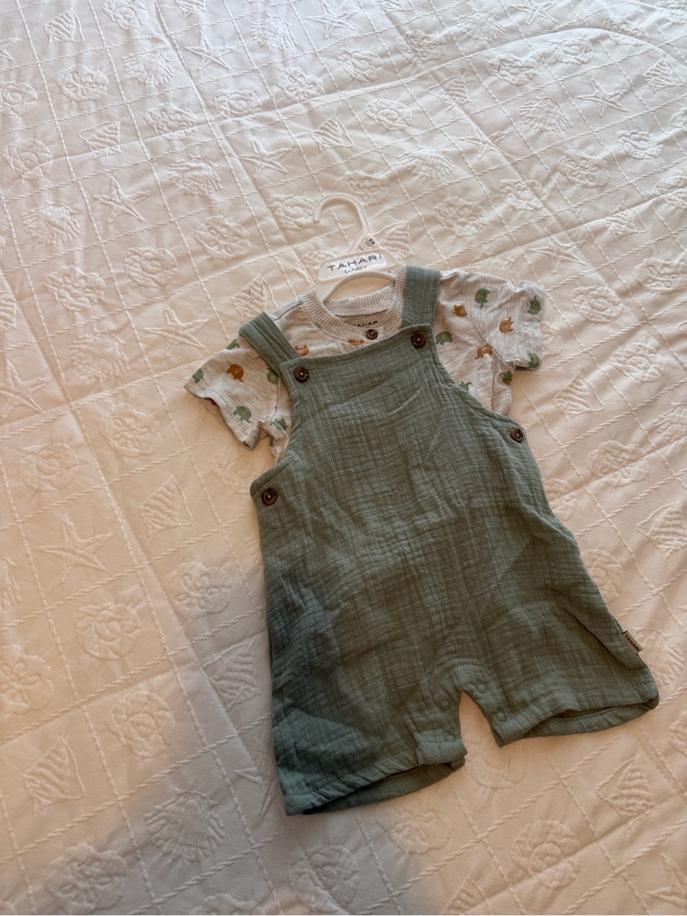 TAHARI BABY OUTFIT 18M - Picture 5 of 8